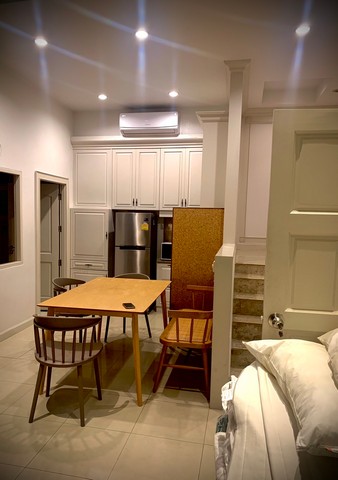 Me13ขายทาวน์โฮม 4 ชั้น หมู่บ้านคริสตัลวิลล์ ย่านเลียบด่วน Fully furnished ใกล้เซ็นทรัลอีสต์วิลล์ ใกล้ทางด่วนรามอินทรา