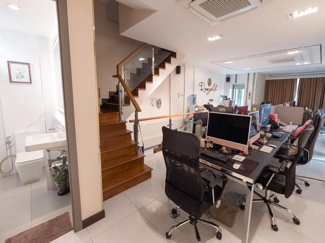 POR4971 ขาย เจ ดับบลิว เออร์เบิน โฮมออฟฟิศ สรงประภา-ดอนเมือง JW Urban Home Office แปลงใหญ่สุด พร้อมลิฟต์แก้วส่วนตัว