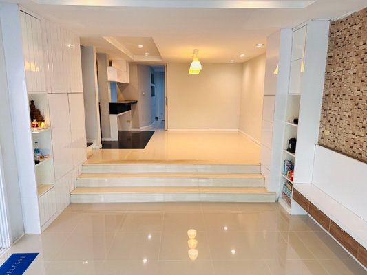 [ให้เช่า] FOR RENT TAWEEWATTANA VILLA RAMA 3 / 4 bedrooms 4 bathrooms / 30 Sqw. 350 Sqm. **60,000** CLOSE TO CENTRAL PLAZA RAMA 3