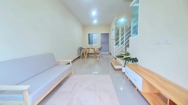 [ให้เช่า] FOR RENT GOLDEN TOWN 3 BANGNA – SUANLUANG / 3 bedrooms 2 bathrooms / 17 Sqw. 100 Sqm. **17,000** CLOSE TO RAMKHAMHANG 2