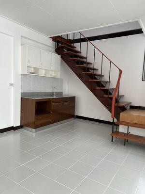 [ให้เช่า] FOR RENT DETACHED HOUSE RATCHADAPISEK 32 / 2 bedrooms 2 bathrooms / 110 Sqw. 300 Sqm. **50,000** CLOSE TO MRT LADPHRAO