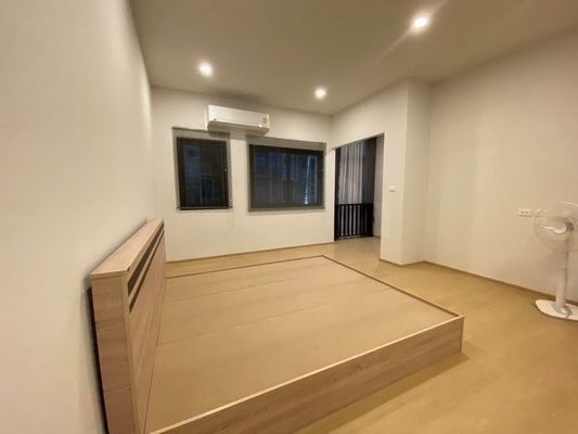 [ให้เช่า] FOR RENT PLEX ONNUT – WONGWAEN / 3 bedrooms 3 bathrooms / 20 Sqw. 160 Sqm. **30,000** CLOSE TO JAS GREEN VILLAGE MALL