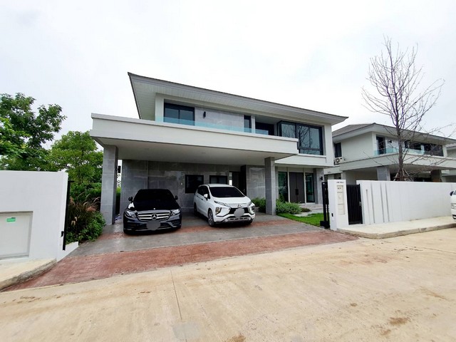 Sale บ้าน Lake Villa Ratchaphruek-Pathumthani พ.ท. 133 sq.wa 4 BEDROOM 40000000 บ. ใกล้กับ Big C ปทุมธานี ทำเล-ดี