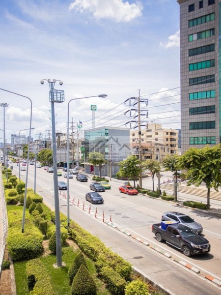 ให้เช่าอาคาร 5 ชั้น กว่า 400 ตรม. อยู่ริมถนนพระราม 3 เหมาะสำหรับทำโชว์รูม, สถานเสริมความงาม , ออฟฟิศสำนักงาน