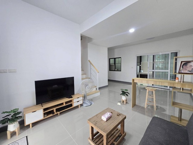 TOWNHOUSE เดอะคอนเนค สุวรรณภูมิ 2 ขนาด 18 ตารางวา 0 Ngan 0 Rai 3ห้องนอน2ห้องน้ำ 2150000 BAHT. ใกล้ สนามบินสุวรรณภูมิ ราค