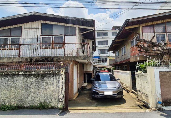 ขายและให้เช่าบ้าน ถนนจรัญสนิทวงศ์ ซอย 50/1 เนื้อที่ 116 ตร.ว. ทำเลดี