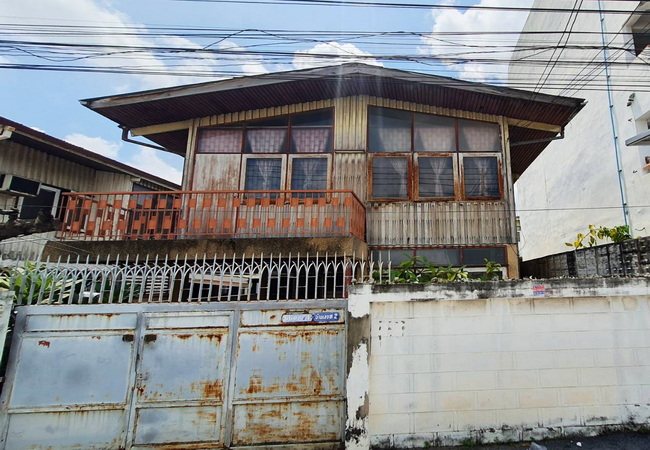 ขายและให้เช่าบ้าน ถนนจรัญสนิทวงศ์ ซอย 50/1 เนื้อที่ 116 ตร.ว. ทำเลดี