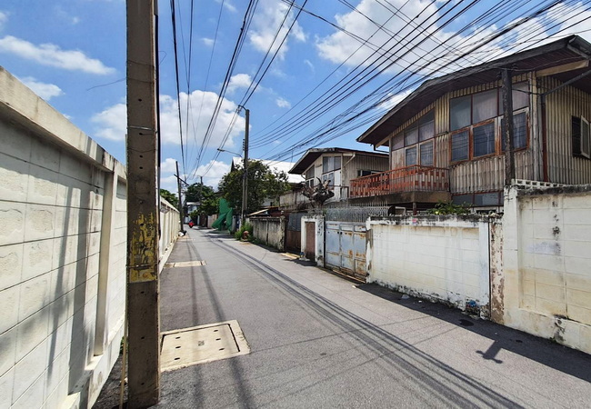 ขายและให้เช่าบ้าน ถนนจรัญสนิทวงศ์ ซอย 50/1 เนื้อที่ 116 ตร.ว. ทำเลดี