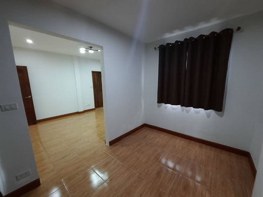 [ให้เช่า] FOR RENT CHOLLADA BANGBUATHONG / 4 bedrooms 4 bathrooms / 56 Sqw. 200 Sqm. **22,000** CLOSE TO CENTRAL PLAZA WESTGATE