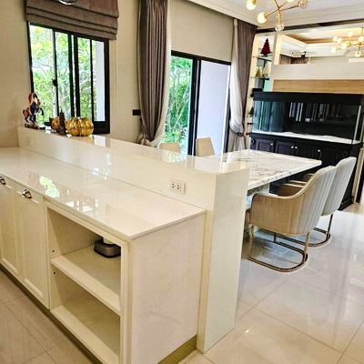 [ให้เช่า] FOR RENT THE PLANT EXCLUSIQUE PATTANAKARN / 4 bedrooms 4 bathrooms 90 Sqw. 250 Sqm. **120,000** JUST 20 MIN TO THONGLOR