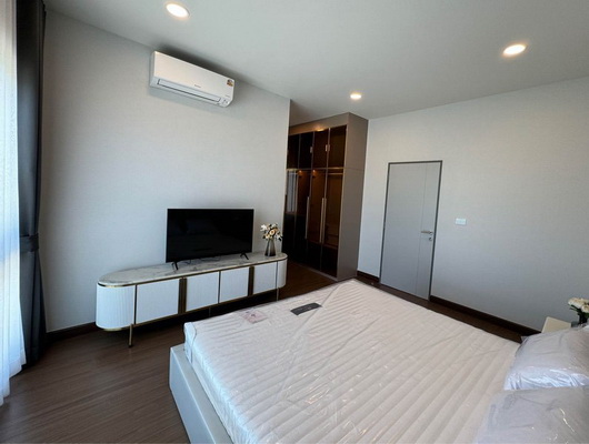 [ให้เช่า] FOR RENT THE CITY BANGNA / 4 bedrooms 5 bathrooms / 70 Sqw. 313 Sqm. **180,000** NEW HOUSE. CLOSE TO MEGA BANGNA