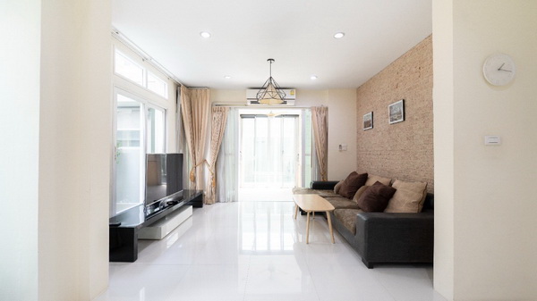 [ให้เช่า] FOR RENT SERANEE RAYA 2 DONMUANG / 4 bedrooms 4 bathrooms / 59 Sqw. 225 Sqm. **35,000** CLOSE TO RANGSIT UNIVERSITY