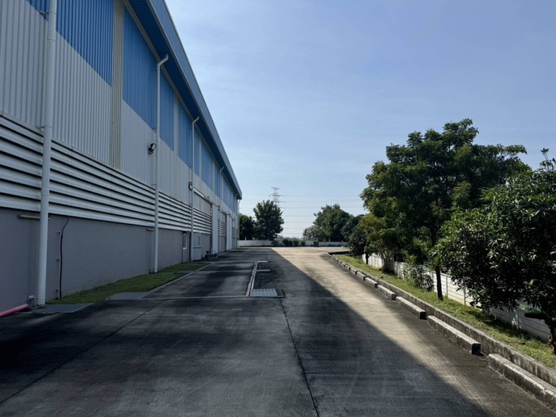 Factory or warehouse for sale 4,220 sq.m. at WHA Chonburi Industrial Estate 1