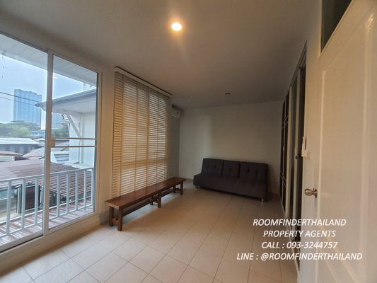 [ให้เช่า] FOR RENT DETACHED HOUSE WUTTAKAT ROAD / 4 bedrooms 4 bathrooms / 80 Sqw. 300 Sqm. **85,000** JUST 2 MINUTES FROM BTS WUTTAKAT