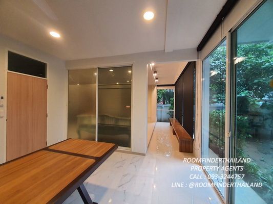 [ให้เช่า] FOR RENT DETACHED HOUSE WUTTAKAT ROAD / 4 bedrooms 4 bathrooms / 80 Sqw. 300 Sqm. **85,000** JUST 2 MINUTES FROM BTS WUTTAKAT