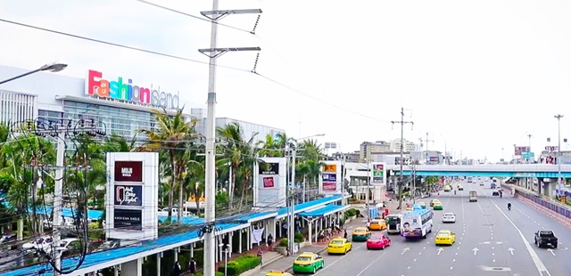 รามอินทรา-วงแหวน MRT คู้บอน 2.5 กม. มอเตอร์เวย์ ให้เช่าโฮมออฟิศ 4 ชั้น 22ตรว.สัมมากร อเวนิว 295ตรม ทำเลดีมาก 4นอน 4น้ำ 5