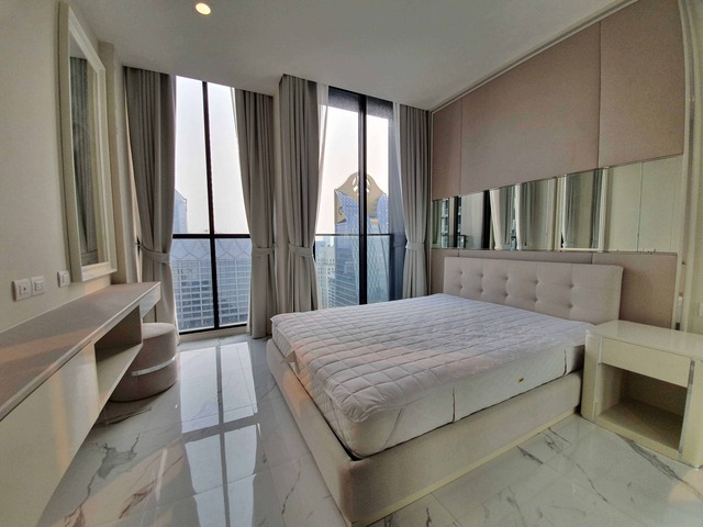 Noble Ploenchit BTS Ploenchit Duplex. Ultra Luxury. High floor next to BTS, Central Embassy