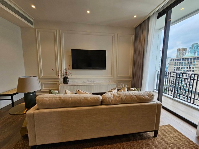 Condo Muniq Langsuan, near Lumpini Park and BTS Chidlom, Ploenchit