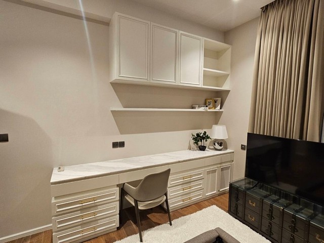 Condo Muniq Langsuan, near Lumpini Park and BTS Chidlom, Ploenchit