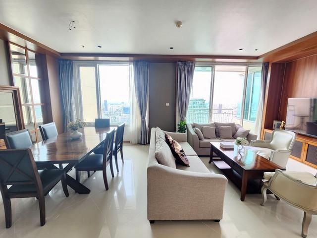 Condo for Rent at The Empire Place Sathorn near BTS Chong Nonsi