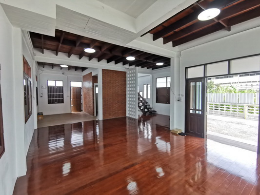 [ให้เช่า] FOR RENT DETACHED HOUSE SUKHUMVIT 107 – BEARING / 3 bedrooms 4 bathrooms / 196 Sqw. 300 Sqm. **72,000** CLOSE TO BTS BEARING