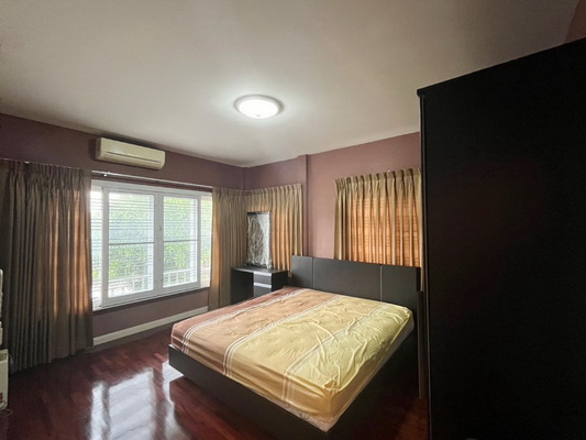 [ให้เช่า] FOR RENT SAMMAKORN RAMA 5 / 4 bedrooms 3 bathrooms / 65 Sqw. 200 Sqm. **40,000** CLOSE TO DENLA RAMA 5 SCHOOL