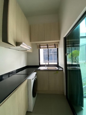 [ให้เช่า] FOR RENT ARDEN PATTANAKARN / 3 bedrooms 4 bathrooms / 20 Sqw. 185 Sqm. **45,000** JUST 15 MINUTES FROM THONGLOR