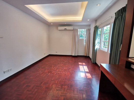 [ให้เช่า] FOR RENT BAAN YOSSUNTHORN SUKHUMVIT 20 / 3 bedrooms 3 bathrooms / 130 Sqw. 200 Sqm. **95,000** CLOSE TO BTS ASOKE