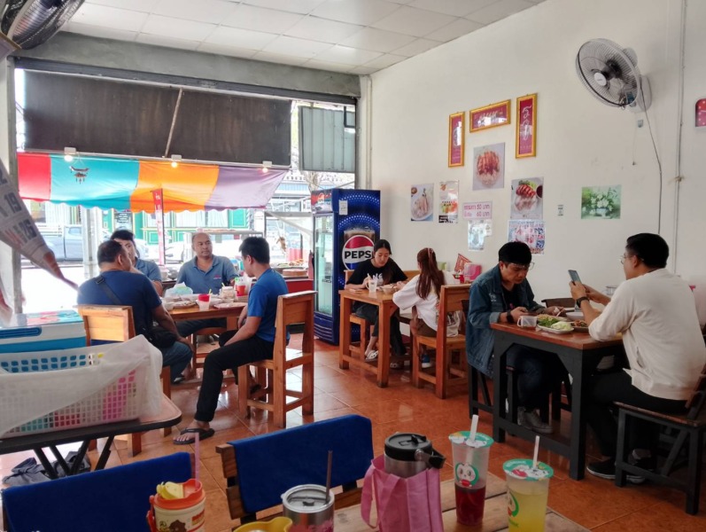 เซ้งร้านข้าวมันไก่ประตู้น้ำ (สูตรดั่งเดิม) & ครัวอร่อยยกนิ้ว