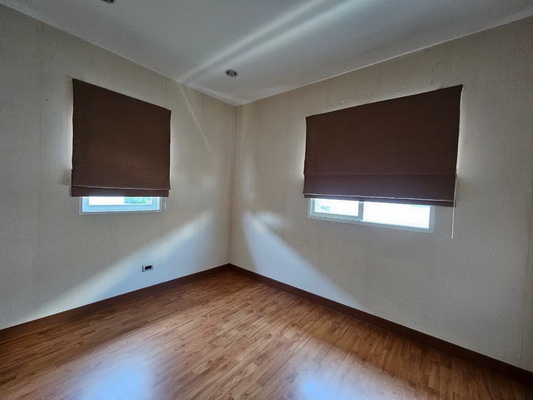 [ให้เช่า] FOR RENT THE GALLERY PINKLAO – SAI 4 / 3 bedrooms 2 bathrooms / 50 Sqw. 180 Sqm. **16,000** CLOSE TO PHUTTHAMONTHON