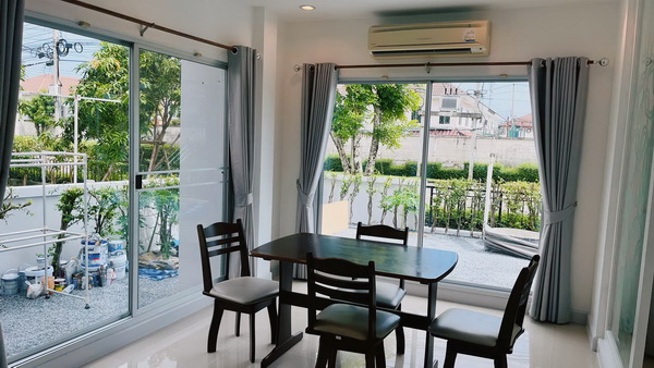 [ให้เช่า] FOR RENT LIFE BANGKOK BOULEVARD RANGSIT / 4 bedrooms 3 bathrooms / 65 Sqw. 200 Sqm. **33,000** CLOSE TO FUTURE PARK RANGSIT