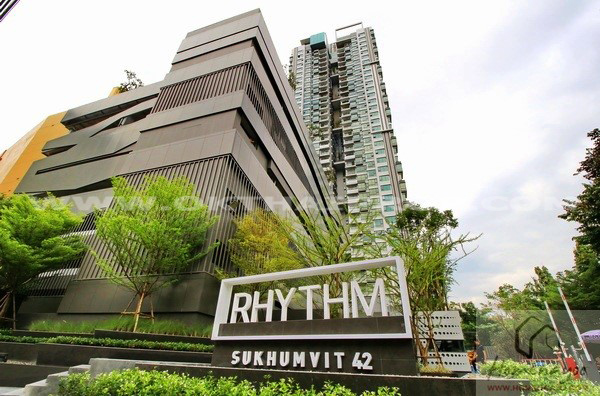 คอนโด Rhythm Sukhumvit 42 (ริทึ่ม สุขุมวิท 42) ใกล้ BTS เอกมัย