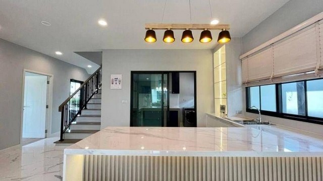 For sale with tenant single house Setthasiri Bangna-Suvarnabhumi size 63sqm 4 BR fully furnished receive full rent