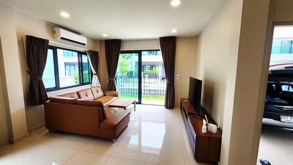 [ให้เช่า] FOR RENT CENTRO BANGNA / 4 bedrooms 4 bathrooms / 50 Sqw. 190 Sqm. **80,000** JUST 10 MIN FROM MEGA BANGNA