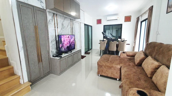 [ให้เช่า] FOR RENT REST VILLAGE BANGNA / 3 bedrooms 3 bathrooms / 50 Sqw. 155 Sqm. **35,000** CLOSE TO MEGA BANGNA