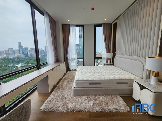 For Rent MUNIQ Langsuan, high rise condo, luxury level near Lumpini Park and Lang Suan Park