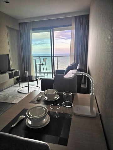 ให้เช่า condominium beachfront jomtien. ติดทะเล พร้อมเฟอร์ ครบ