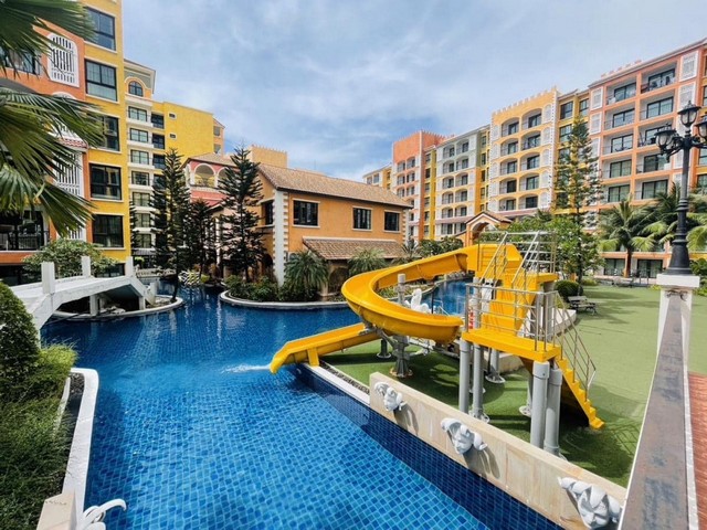 Venetian Signature Condo Resort Pattaya ห้องมุม City view