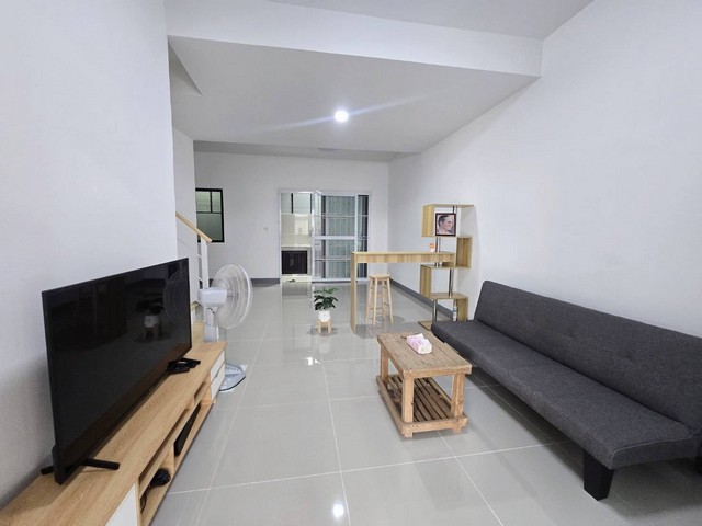 townhouse เดอะคอนเนค สุวรรณภูมิ 2 18 Square Wah 3 BEDROOM 2 ห้องน้ำ 2150000 THB ราคา-ดี สภาพใหม่