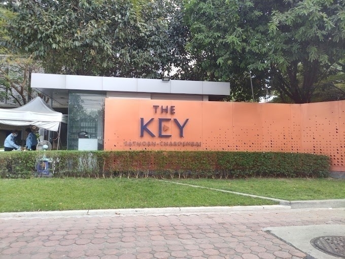 ขายคอนโด The key Sathorn-Charoenrat