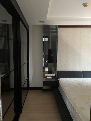 คอนโด The Kris Ratchada 17 เดอะ คริส รัชดา 17 3400000 THAI BAHT 1BEDROOM1น้ำ 46 ตร.-ม. บรรยากาศร่มรื่น