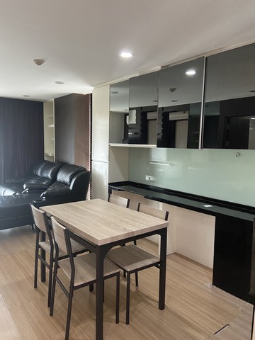 คอนโด The Kris Ratchada 17 เดอะ คริส รัชดา 17 3400000 THAI BAHT 1BEDROOM1น้ำ 46 ตร.-ม. บรรยากาศร่มรื่น