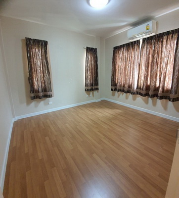 [ให้เช่า] FOR RENT THE CENTRO WATCHARAPOL / 3 bedrooms 3 bathrooms / 57 Sqw. 190 Sqm. **25,000** CLOSE TO SARASAS WITAED SAIMAI SCHOOL