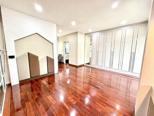 [ให้เช่า] FOR RENT NANTAWAN SATHORN – RATCHAPHRUEK / 3 bedrooms 3 bathrooms / 70 Sqw. 220 Sqm. **70,000** CLOSE TO BTS BANGWA