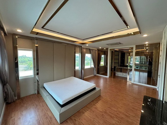 [ให้เช่า] FOR RENT THE GRAND PINKLAO / 3 bedrooms 4 bathrooms / 118 Sqw. 400 Sqm. **120,000** CLOSE TO MAHIDOL UNIVERSITY SALAYA