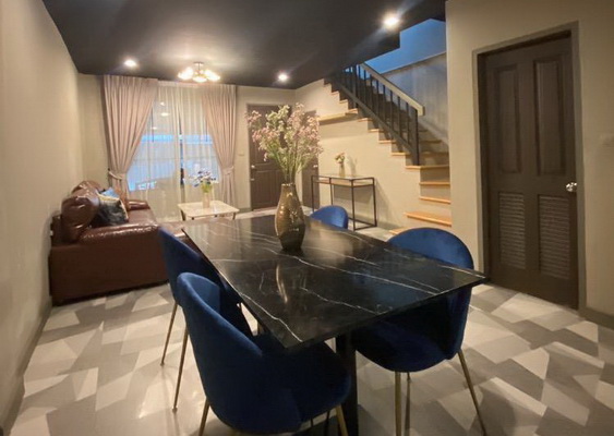 [ให้เช่า] FOR RENT TOWN PLUS RAMA 9 / 3 bedrooms 3 bathrooms / 24 Sqw. 180 Sqm. **30,000** CLOSE TO BRIGHTON COLLEGE BANGKOK