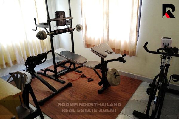 [ให้เช่า] FOR RENT SARAWAN VILLE CHAENGWATTANA 28 / 3 bedrooms 2 bathrooms / 80 Sqw. 165 Sqm. **22,000** JUST 5 MINUTES FROM CENTRAL CHAENGWATTANA