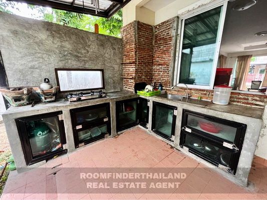 [ให้เช่า] FOR RENT RATIROM FIFTH RATCHAPHRUEK – PINKLAO / 4 bedrooms 3 bathrooms / 50 Sqw. 180 Sqm. **30,000** CLOSE TO CENTRAL WESTVILLE