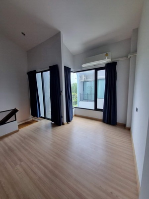 [ให้เช่า] FOR RENT HAUS CLOVER RATCHAPHRUEK – CHAENGWATTANA / 2 bedrooms 3 bathrooms / 25 Sqw. 180 Sqm. **25,000** CLOSE TO ROBINSON LIFESTYLE RATCHAPHRUEK