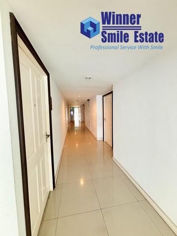 ขายคอนโด สวิฟท์ คอนโด (Swift Condo ABAC Bangna) อยู่ต้นซอย ม.เอแบค บางนา ห้องขนาดใหญ่